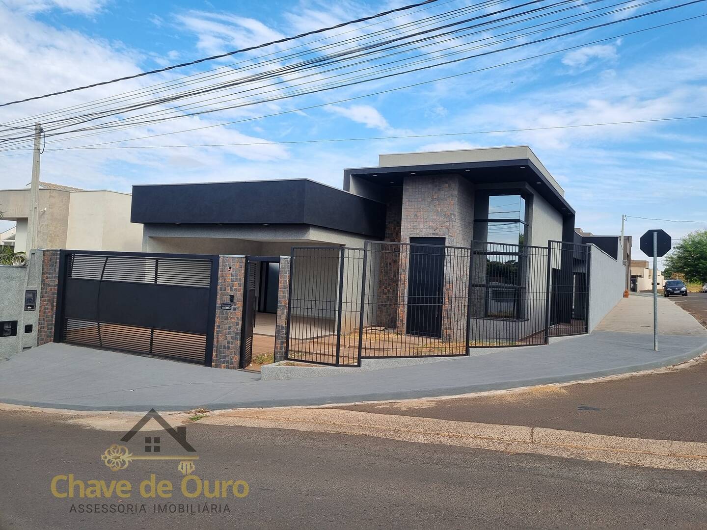 #220 - Casa para Venda em Jales - SP