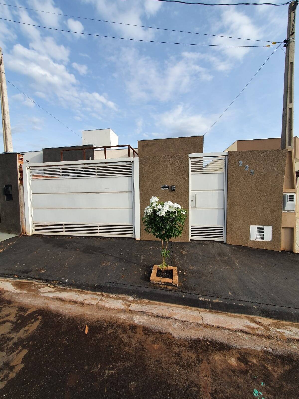 #241 - Casa para Venda em Jales - SP