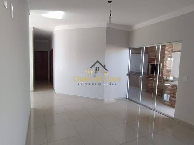 Casa para Venda em Jales - 4