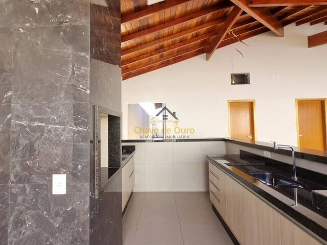 Casa para Venda em Jales - 4